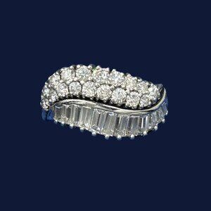 Vintage Diamond Platinum Round Baguette Ring